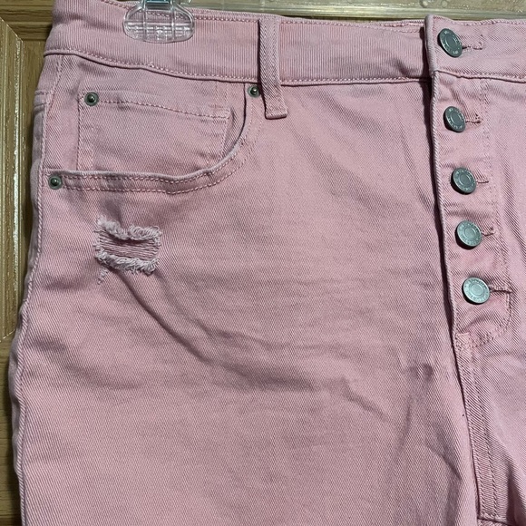 Pink shorts - Picture 7 of 7